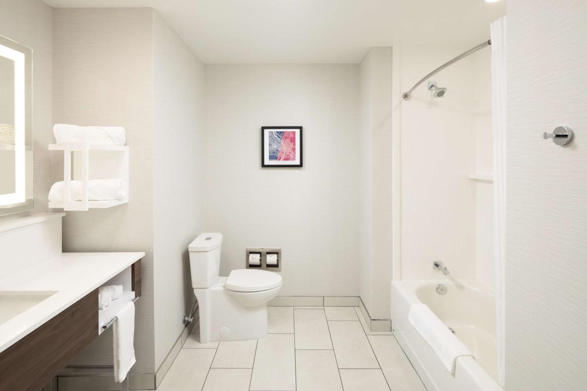 Hampton Inn & Suites Rochester Downtown Εξωτερικό φωτογραφία